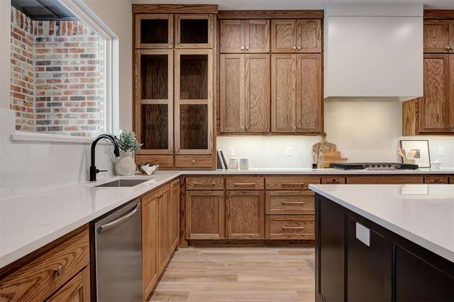 21205 Reserve Circle, Harrah, OK 73045