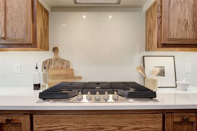 21205 Reserve Circle, Harrah, OK 73045