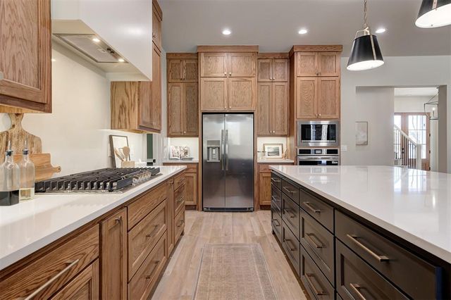 21205 Reserve Circle, Harrah, OK 73045