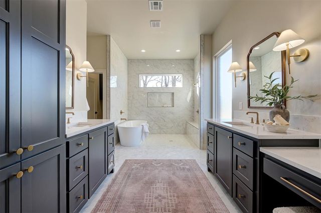 21205 Reserve Circle, Harrah, OK 73045