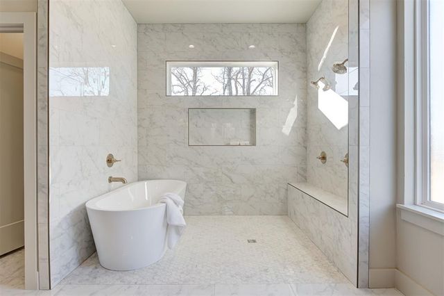 21205 Reserve Circle, Harrah, OK 73045