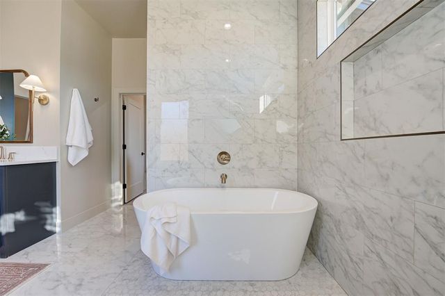 21205 Reserve Circle, Harrah, OK 73045