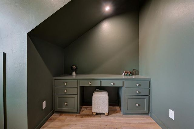 21205 Reserve Circle, Harrah, OK 73045