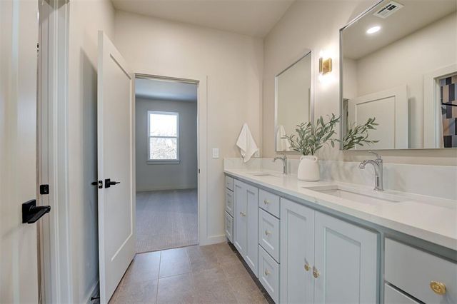 21205 Reserve Circle, Harrah, OK 73045