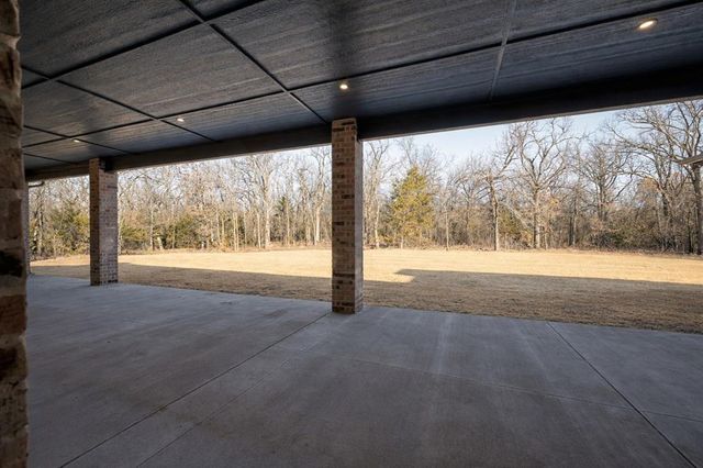 21205 Reserve Circle, Harrah, OK 73045