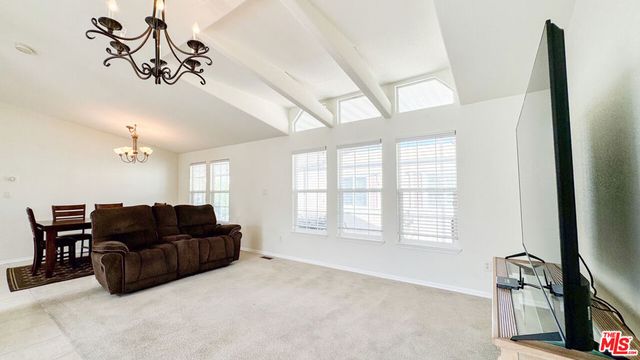 411 Gold Finch Lane, Fountain Valley, CA 92708