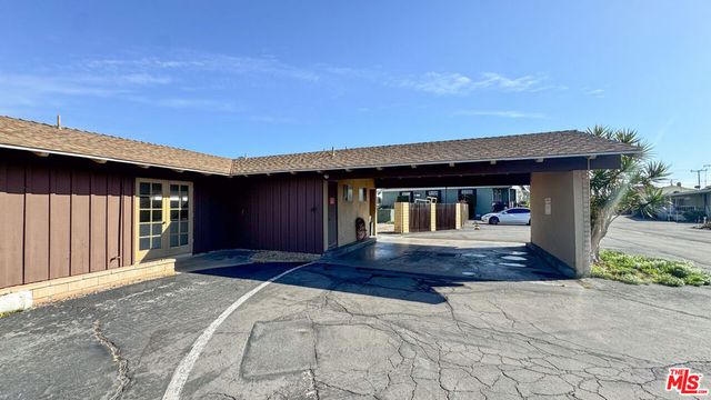 411 Gold Finch Lane, Fountain Valley, CA 92708