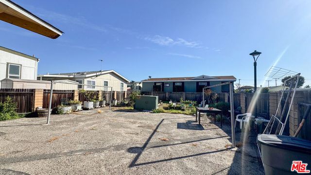 411 Gold Finch Lane, Fountain Valley, CA 92708