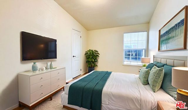 411 Gold Finch Lane, Fountain Valley, CA 92708