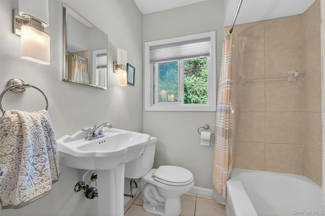 194 Wilbur Boulevard, Poughkeepsie, NY 12603