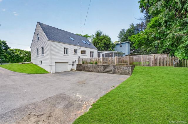 194 Wilbur Boulevard, Poughkeepsie, NY 12603
