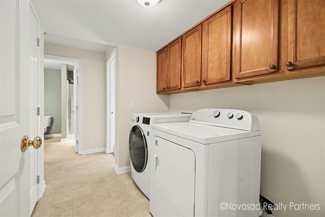 6028 Gleneagle Drive, Hudsonville, MI 49426