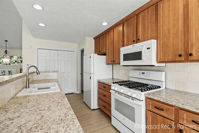 6028 Gleneagle Drive, Hudsonville, MI 49426