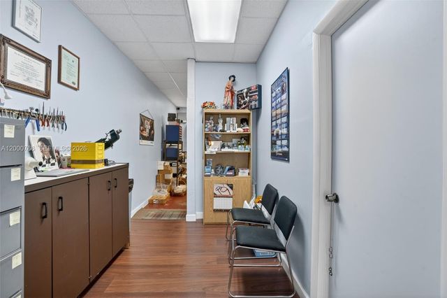 8562 SW 8th St, Miami, FL 33144
