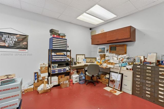 8562 SW 8th St, Miami, FL 33144