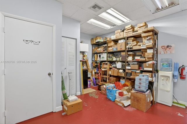 8562 SW 8th St, Miami, FL 33144