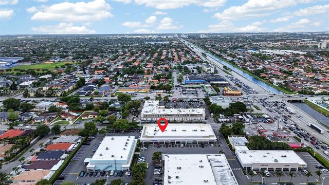 8562 SW 8th St, Miami, FL 33144