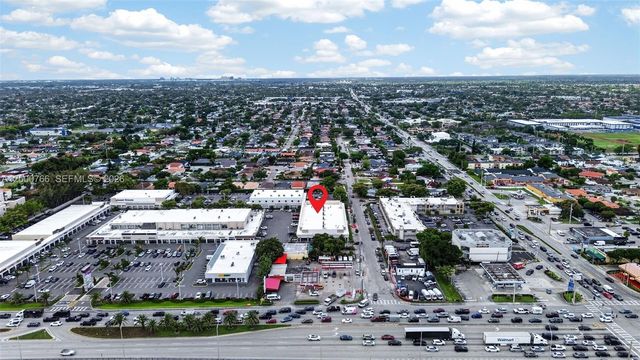 8562 SW 8th St, Miami, FL 33144