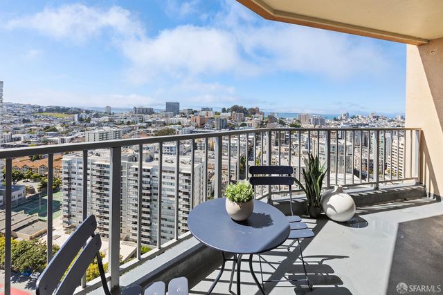 1200 Gough Street 24A, San Francisco, CA 94109