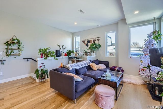 1272 Yates 6, Denver, CO 80204