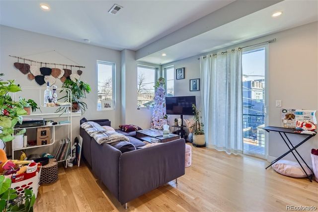 1272 Yates 6, Denver, CO 80204