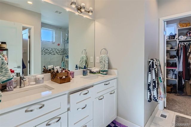 1272 Yates 6, Denver, CO 80204