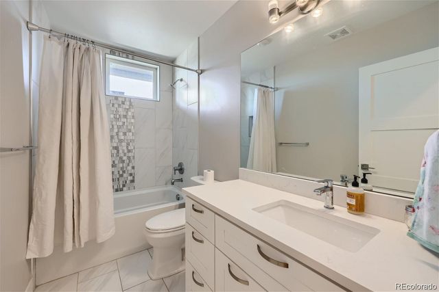 1272 Yates 6, Denver, CO 80204