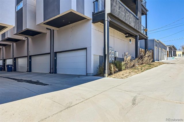 1272 Yates 6, Denver, CO 80204