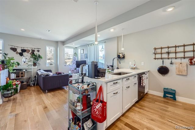 1272 Yates 6, Denver, CO 80204