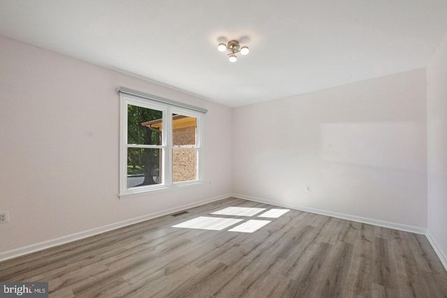120 MALLARD LN, La Plata, MD 20646