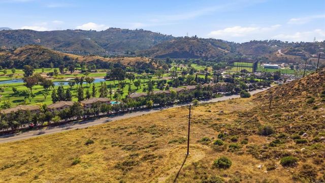 3231 Dehesa Road 40, El Cajon, CA 92019