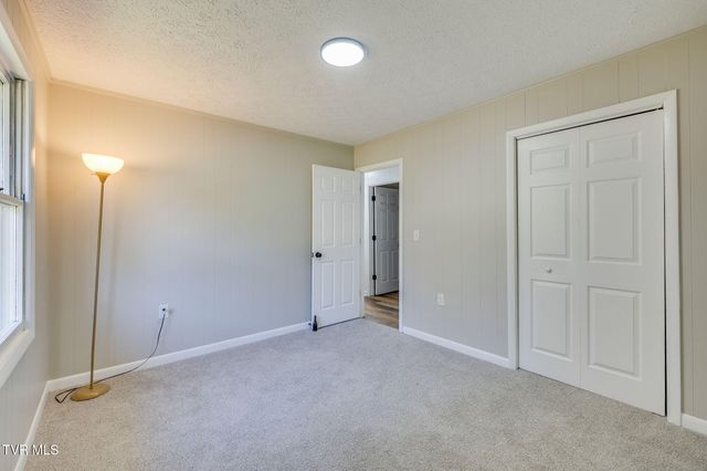 301 Larkspur Drive, Kingsport, TN 37660