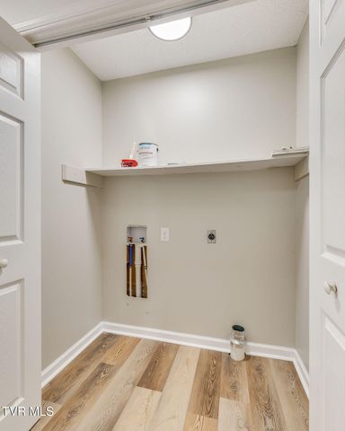 301 Larkspur Drive, Kingsport, TN 37660