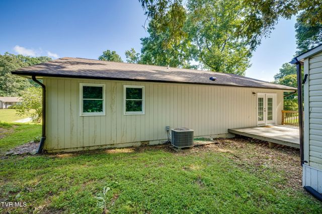301 Larkspur Drive, Kingsport, TN 37660
