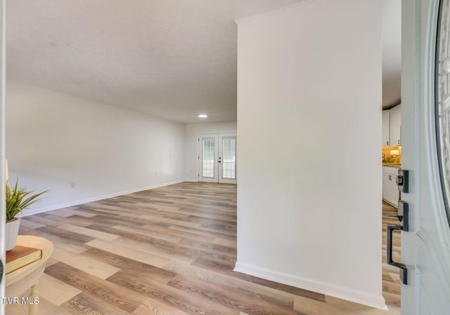 301 Larkspur Drive, Kingsport, TN 37660