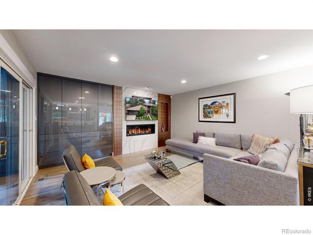 463 Locust Street, Denver, CO 80220