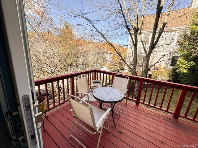 29 Stone Creek Lane, Briarcliff Manor, NY 10510