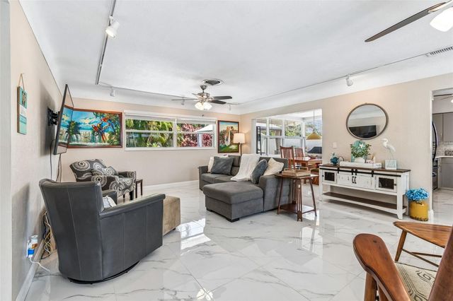 6765 11TH AVENUE N, St Petersburg, FL 33710