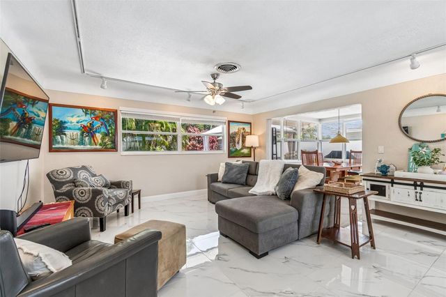 6765 11TH AVENUE N, St Petersburg, FL 33710