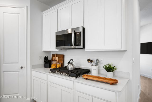 483 MURPHYS Drive, St. Johns, FL 32259