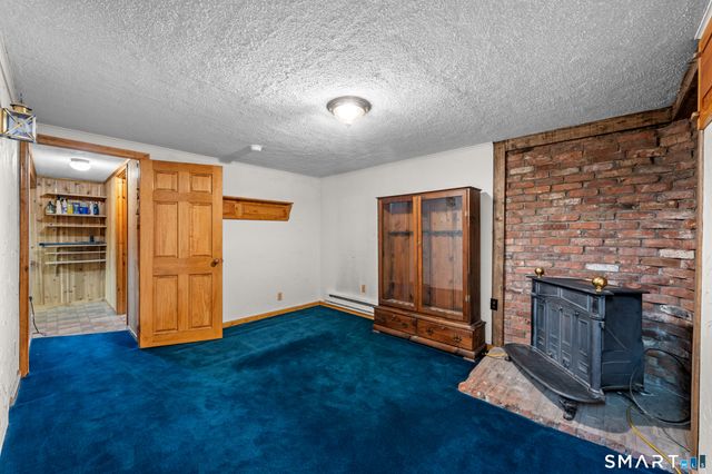 19 Hickory Drive, Ledyard, CT 06339