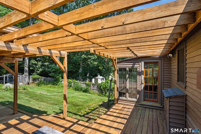 19 Hickory Drive, Ledyard, CT 06339