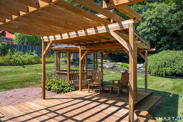 19 Hickory Drive, Ledyard, CT 06339