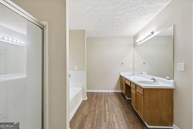 1905 Barnett West Court, Buford, GA 30518