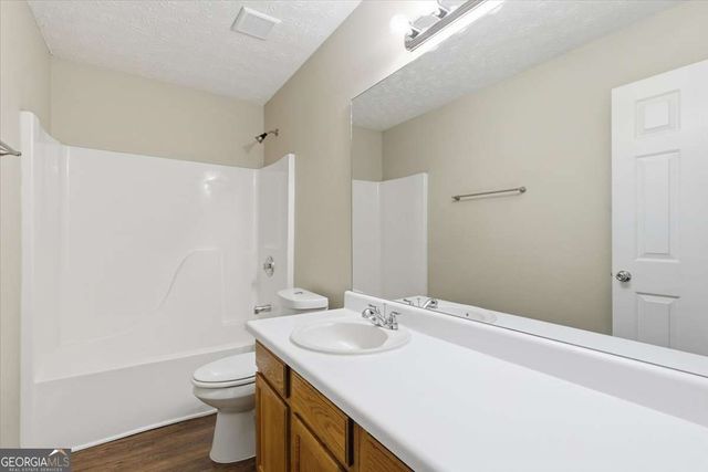 1905 Barnett West Court, Buford, GA 30518