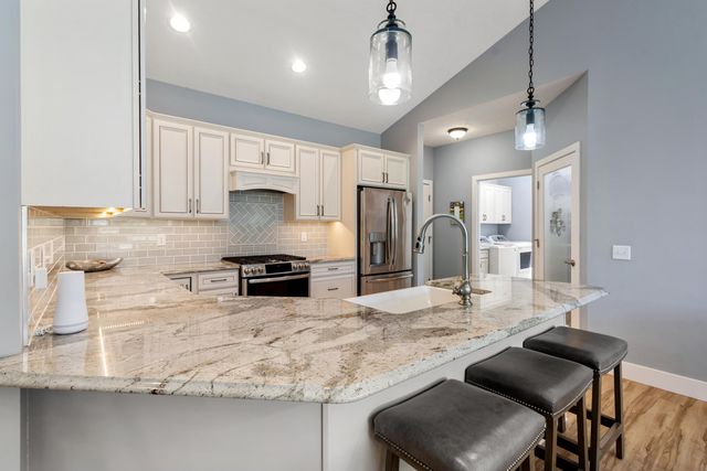 2213 Hunters Pond, Kalamazoo, MI 49048