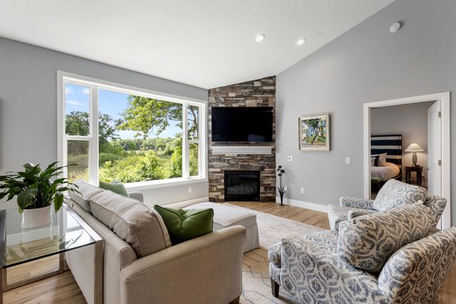 2213 Hunters Pond, Kalamazoo, MI 49048