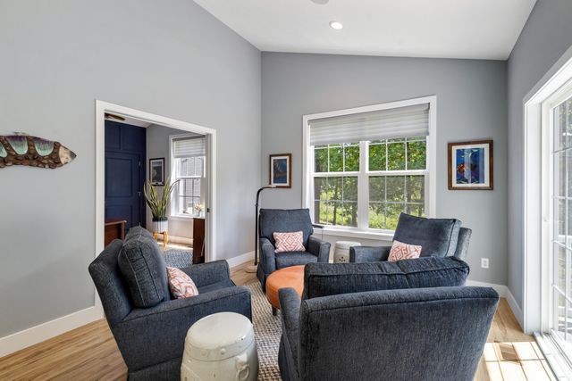 2213 Hunters Pond, Kalamazoo, MI 49048