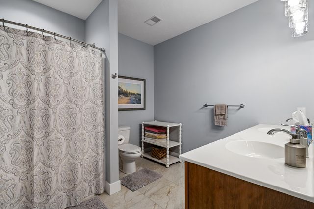 2213 Hunters Pond, Kalamazoo, MI 49048