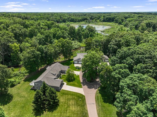 2213 Hunters Pond, Kalamazoo, MI 49048